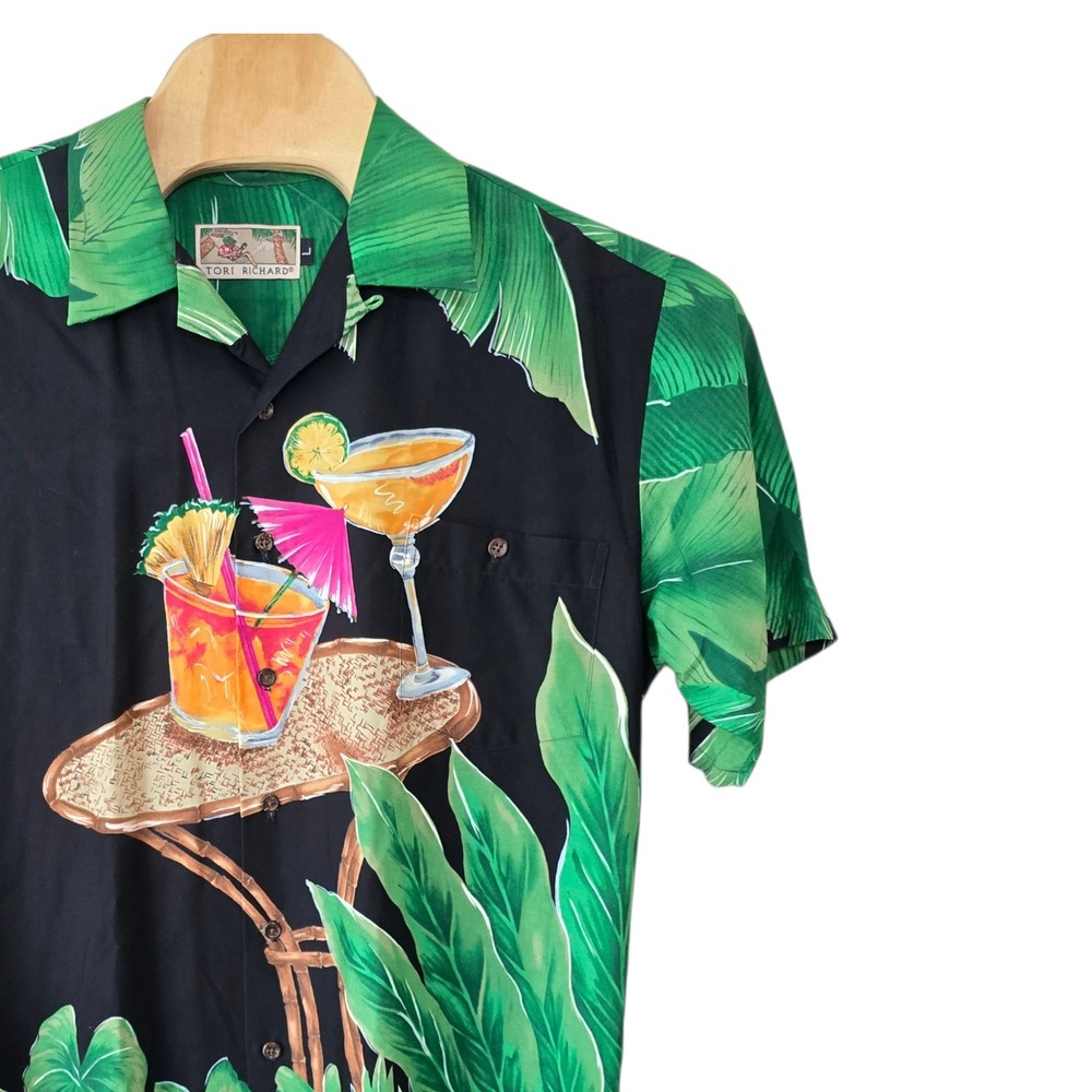 Tori Richard Mens L Hawaiian Shirt Black Green Tropical Cocktail Palm Rayon USA‎